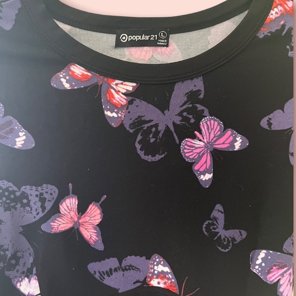 Top. Super comfy . Soft - Picture 2 of 2